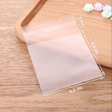 Пакетики прозрачные с клеевым клапаном 5x5+3см (100 шт)