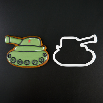 Вырубка для пряника "Танк" пластик, 10 см 