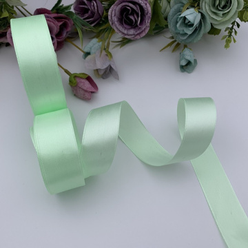 Лента атласная 2,5 см 25 ярдов ментоловая