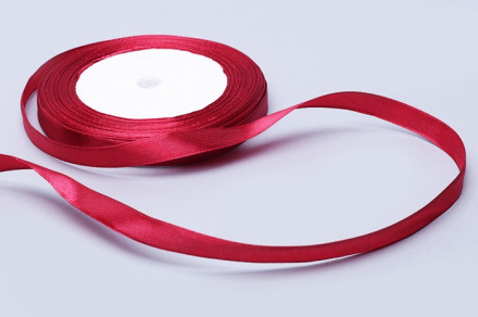 Лента атласная 0,6 см*25 ярдов бордовая 048