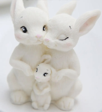 Фигурка из шоколадной глазури Семья кроликов 