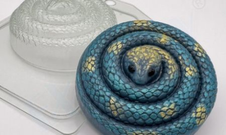 Змея Спираль, форма для шоколада пластиковая