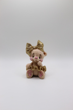 Фигурка из шоколадной глазури Золотой мишка